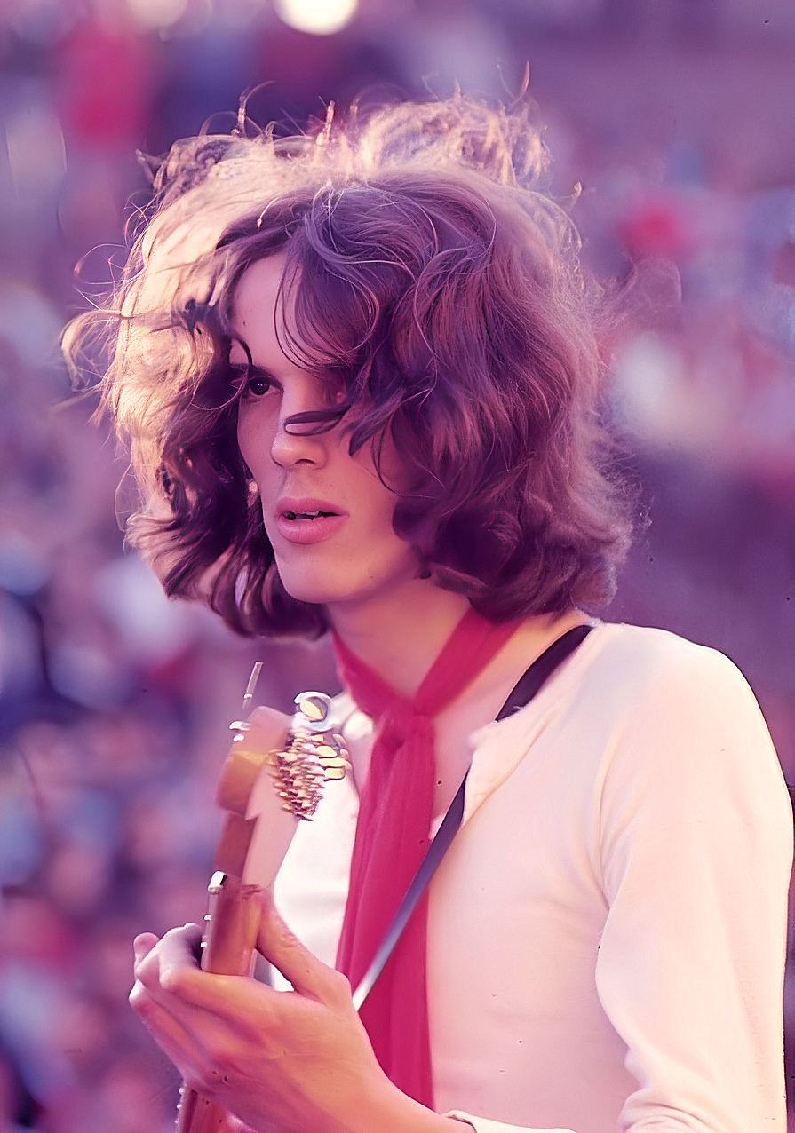 Luis Alberto Spinetta at the PINAP Festival, Buenos Aires, 1969.