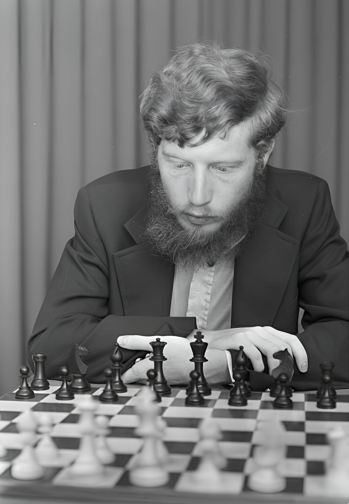 Julio Kaplan at the board against Jan Timman in round 1 of the IBM Schaaktoernooi (RAI, Amsterdam), 16 July 1974; photo by Rob C. Croes (ANeFo), Nationaal Archief.
