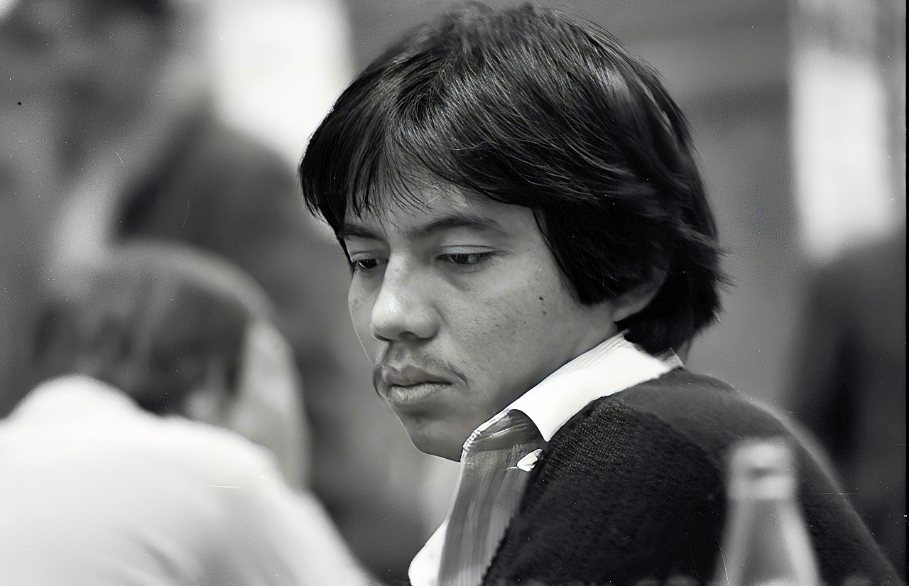 El gran maestro Eugenio Torre durante la Olimpiada de Ajedrez de Lucerna, el 9 de noviembre de 1982.