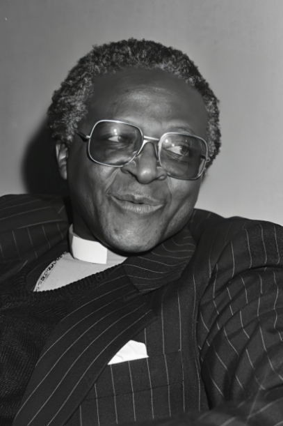 Desmond Tutu at Schiphol Airport